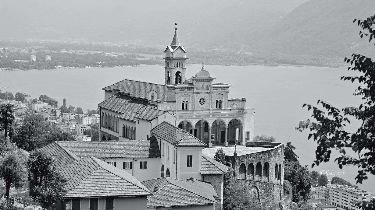 Madonna del Sasso in BeN